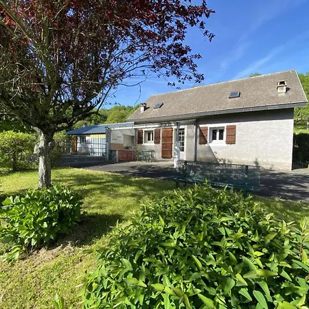 Ferienhaus Chuta Bas